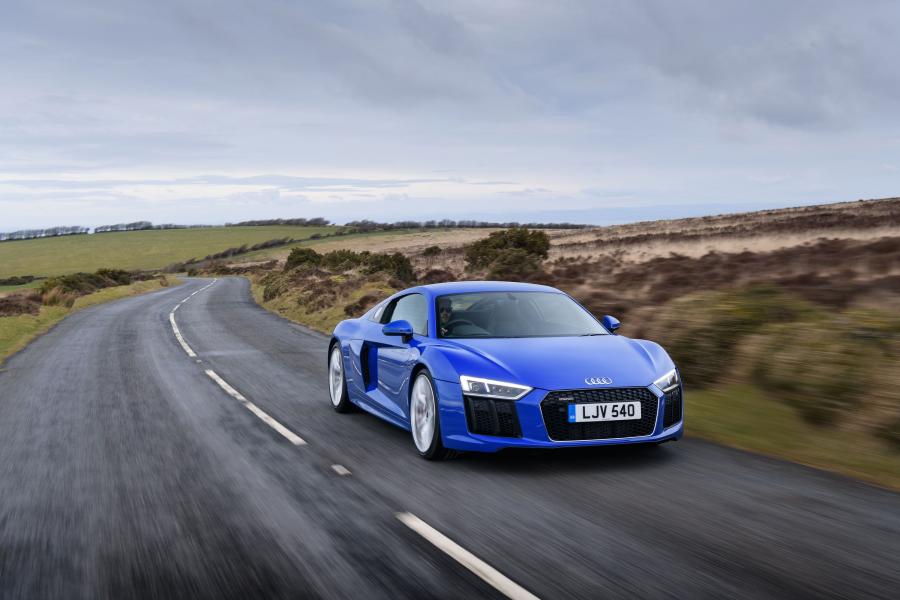  Audi R8 V10 RWS 2018 года  (UK) (фото 25 из 40)
